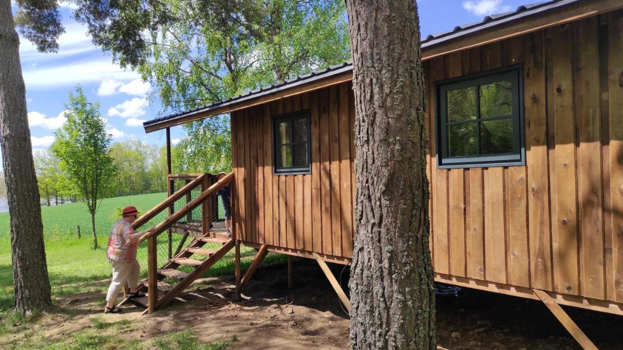 Lacustra Cabanes accessibles en canoé et Chalets tout confort Flayat Extérieur photo