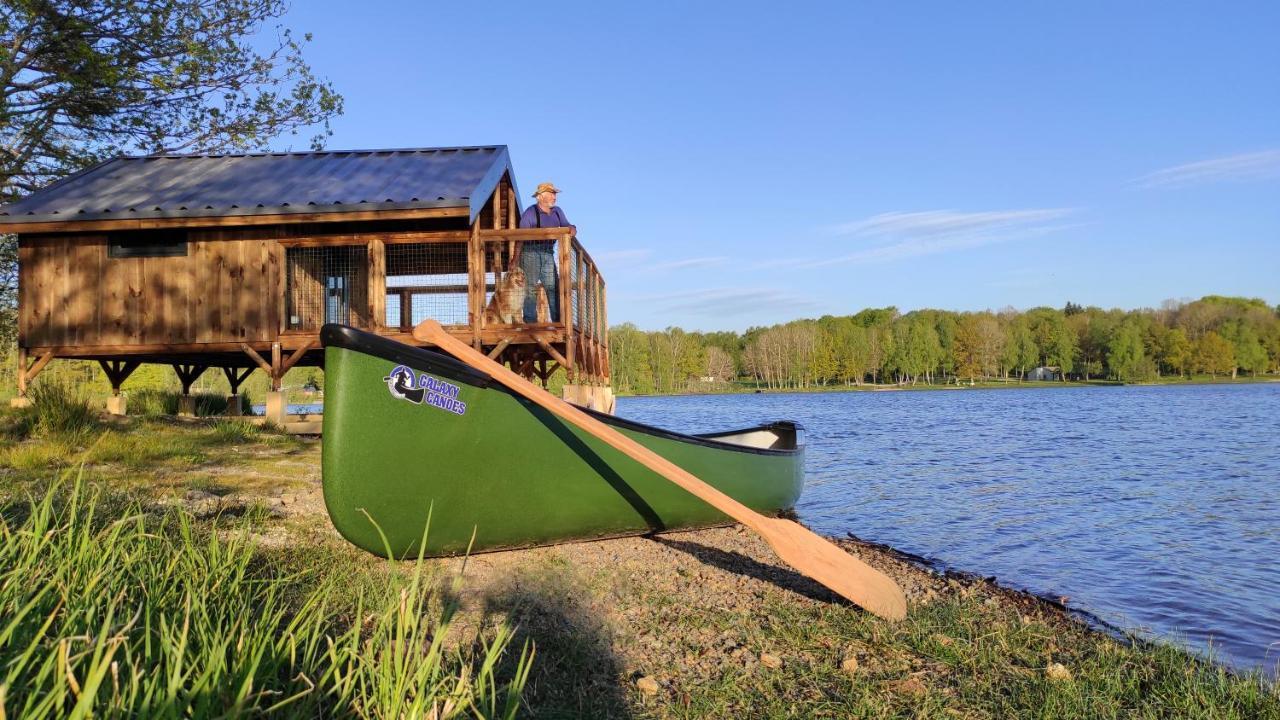 Lacustra Cabanes accessibles en canoé et Chalets tout confort Flayat Extérieur photo