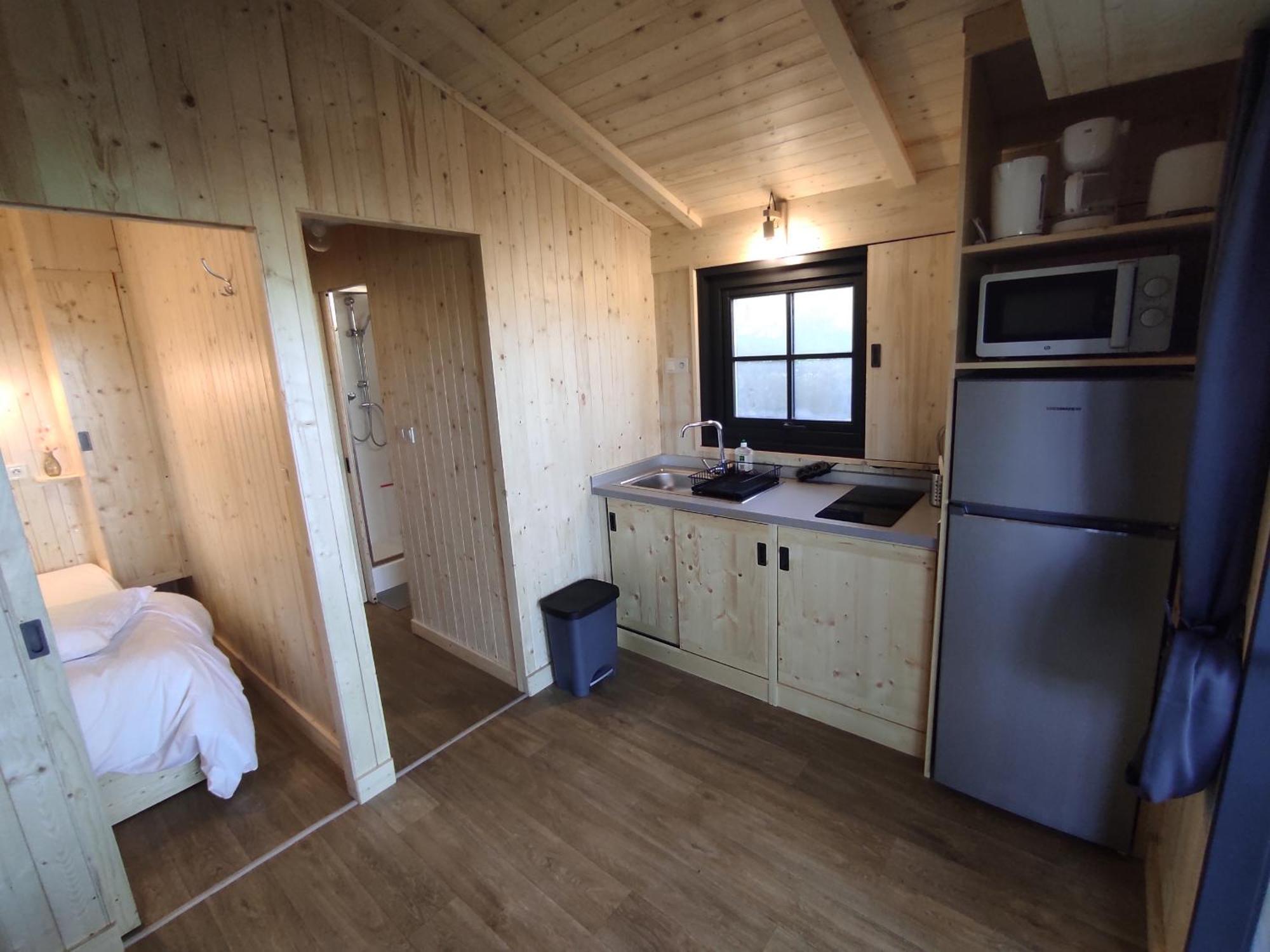 Lacustra Cabanes accessibles en canoé et Chalets tout confort Flayat Chambre photo