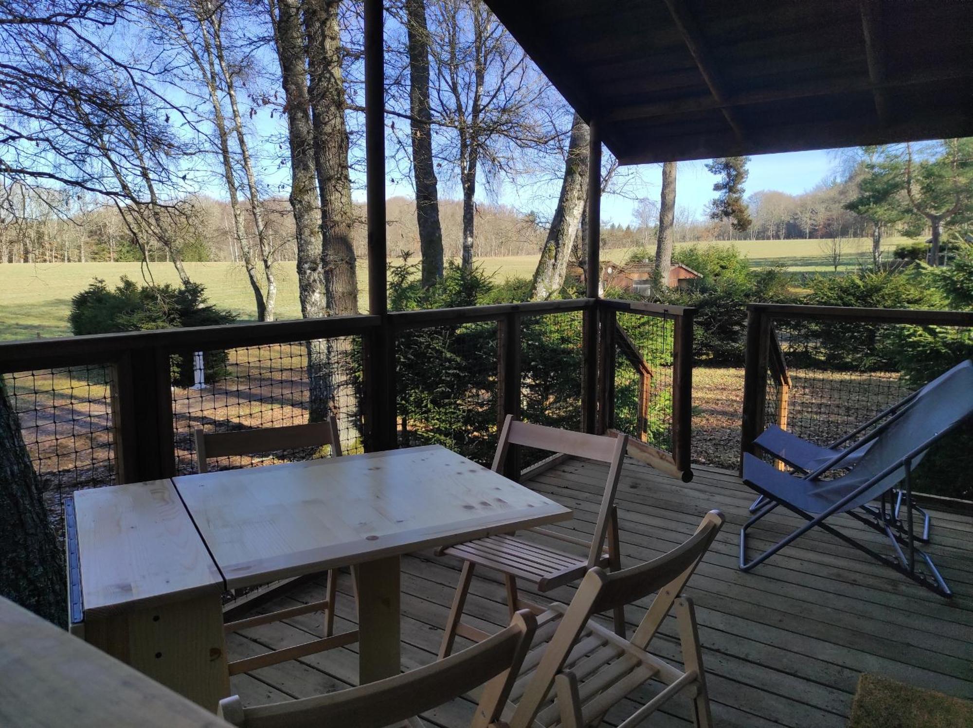 Lacustra Cabanes accessibles en canoé et Chalets tout confort Flayat Chambre photo