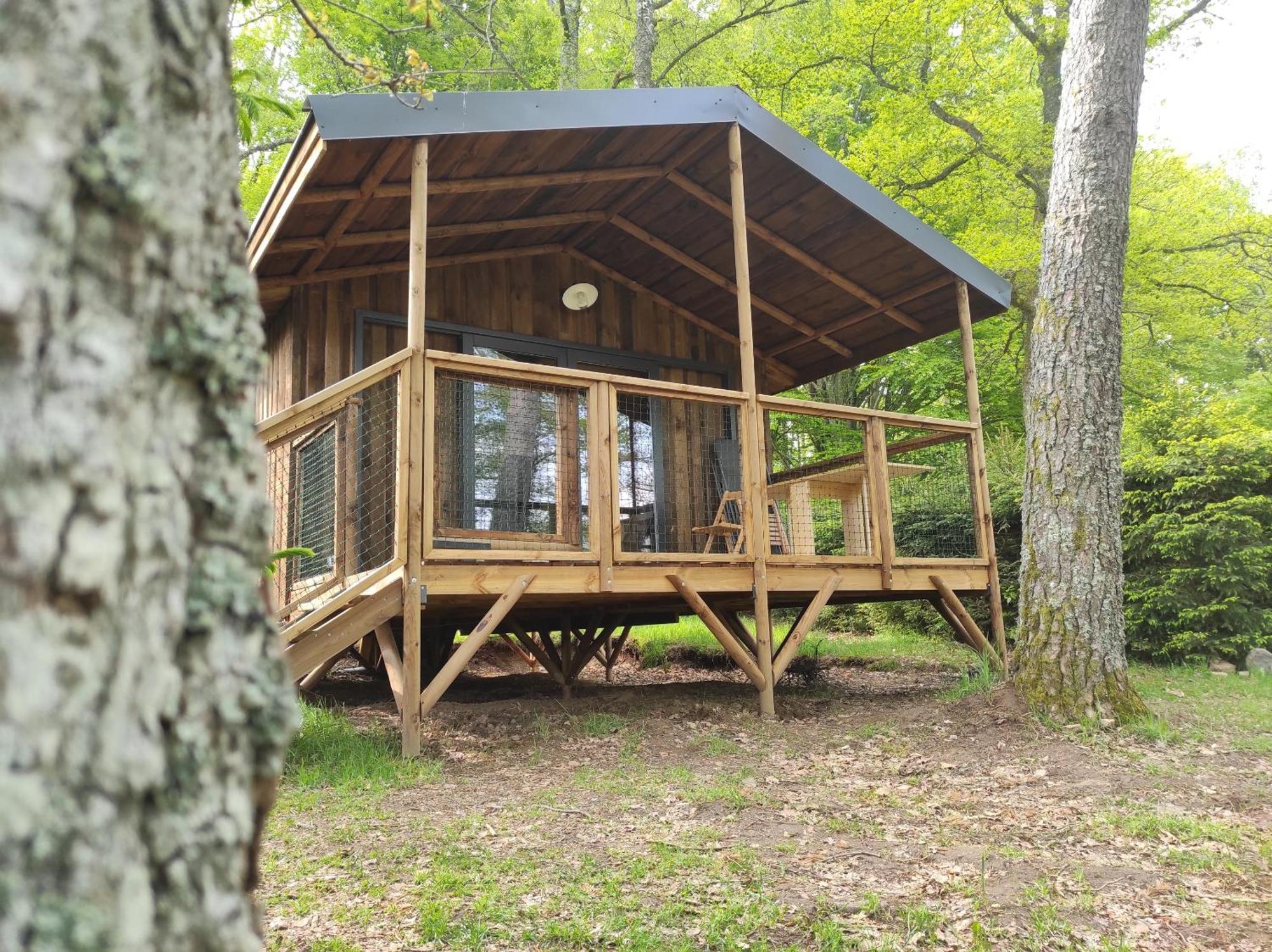 Lacustra Cabanes accessibles en canoé et Chalets tout confort Flayat Chambre photo